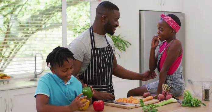 5886342e9d40fc948019a877869a869b Modern Father