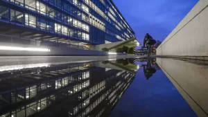 WHO Worker To Fundraise $1bn To Cover US Pullout