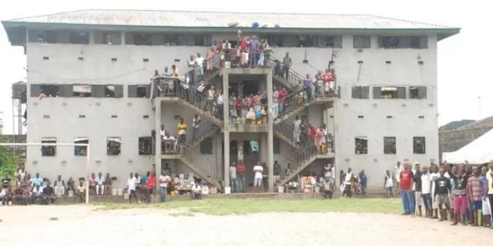 Prison Inmates Linked to Robbery in Benin City; Corrupt Officials Sneaks them in and out of Warri Prison