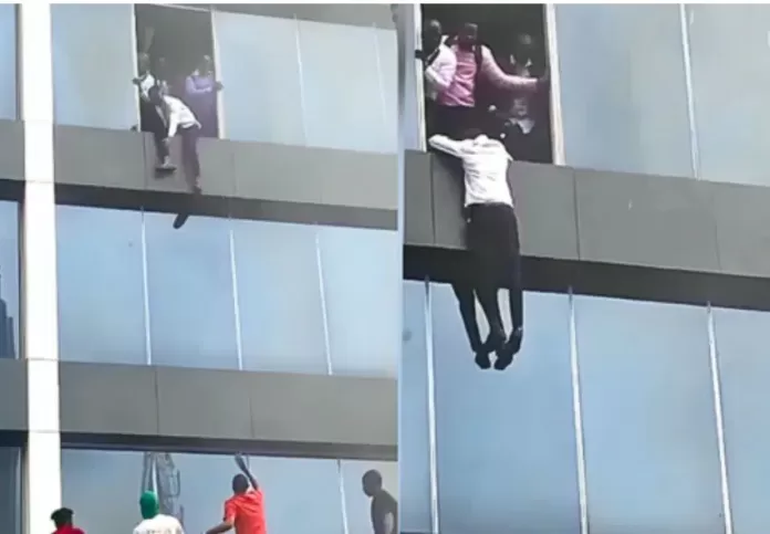 Afriland-Towers-fire Afriland Towers fire death toll now 10, FIRS, United Capital mourns dead Staff Members