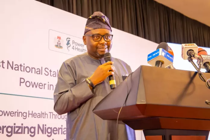 Adebayo Adelabu, Ghana