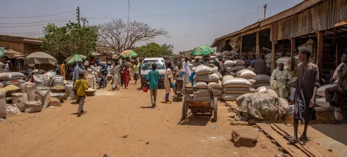 several abducted in niger market